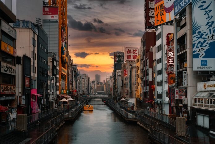 Business and Leisure in Osaka
